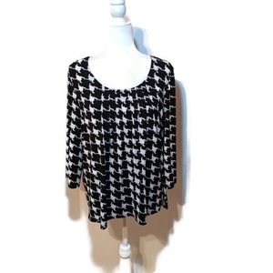 TanJay Petite Houndstooth Women's Top. Large